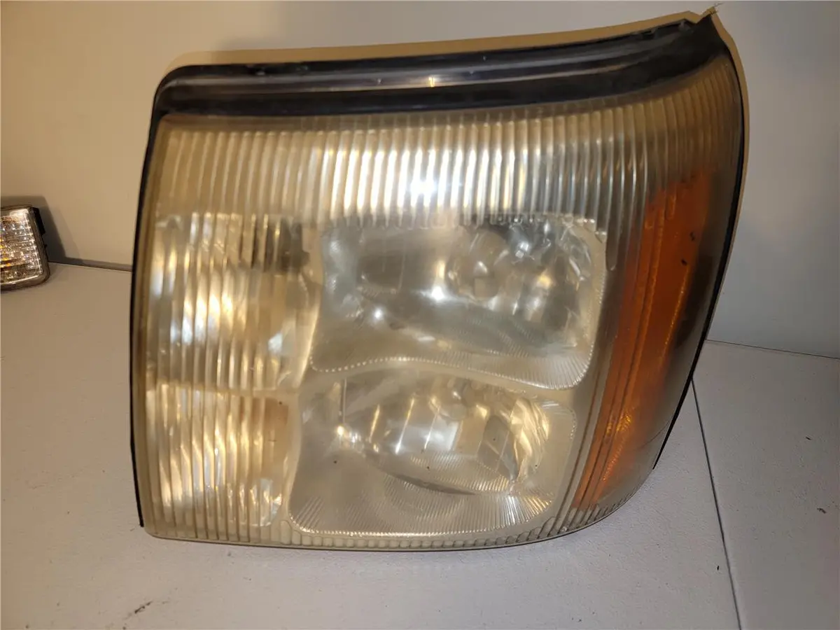 2002 - 2006 Cadillac Escalade Left Headlight Hid Xenon 15044521 Oem 1