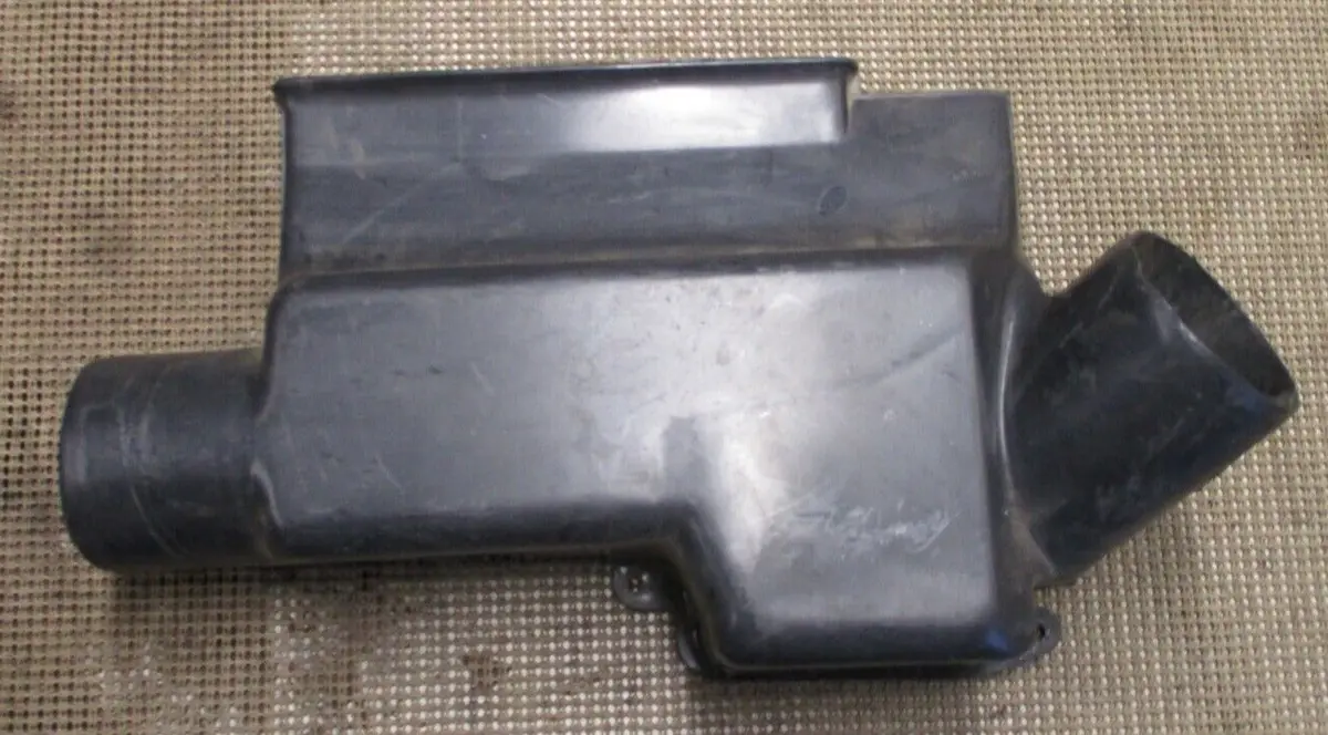 Ac Duct, Distrubution, Lower Center, Used, 68-72 Skylark 1