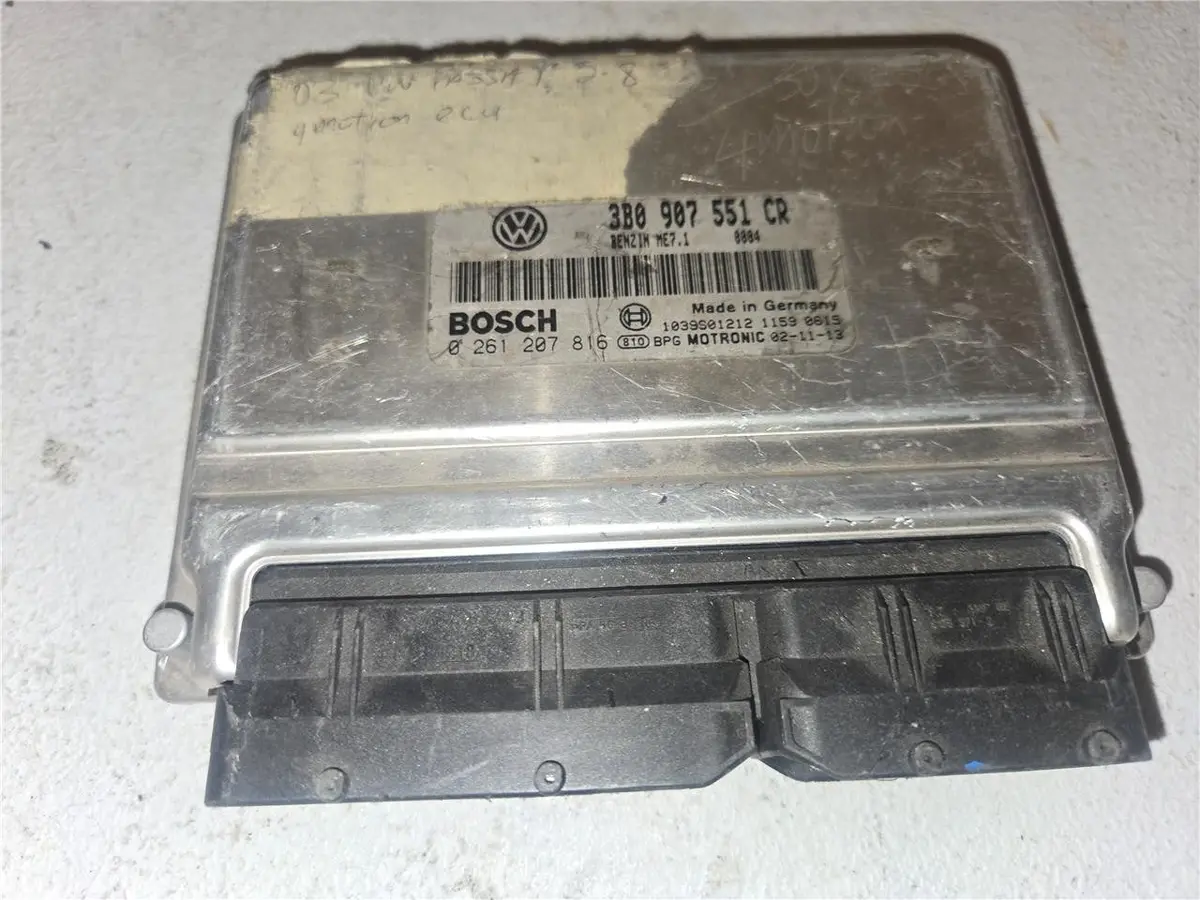 2003 Volkswagen Passat Engine Control Module Unit Ecm Ecu 3B0 907 551 Cr Oem 1