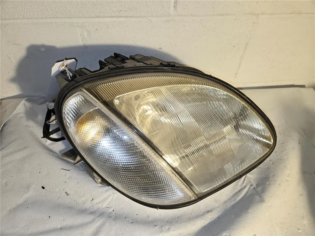 1997 - 2004 Mercedes-Benz Slk Right Headlight 0 302 474 002 Oem 1