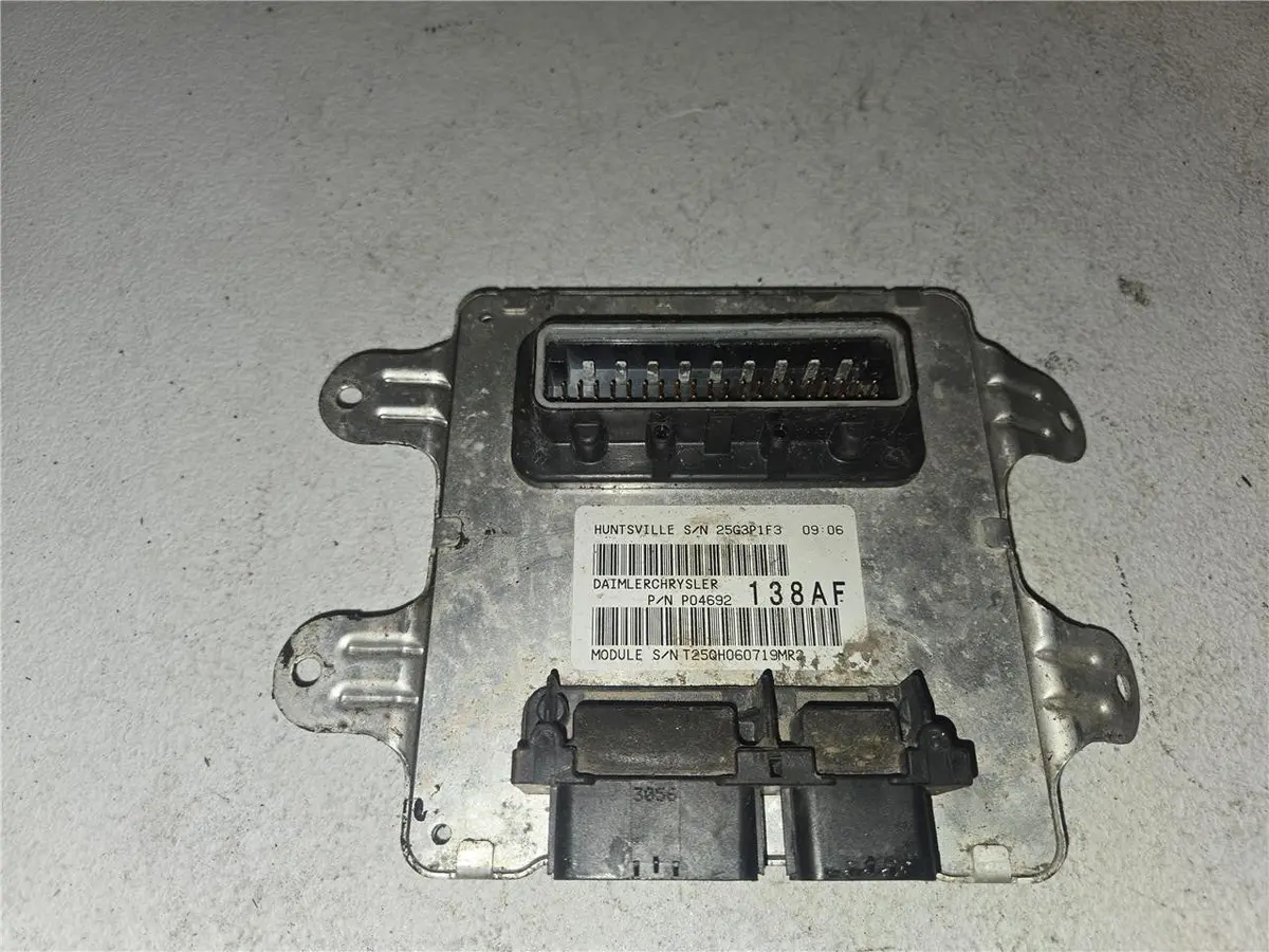 2007 Jeep Grand Cherokee Body Control Module P/N# P04692138af Oem 1