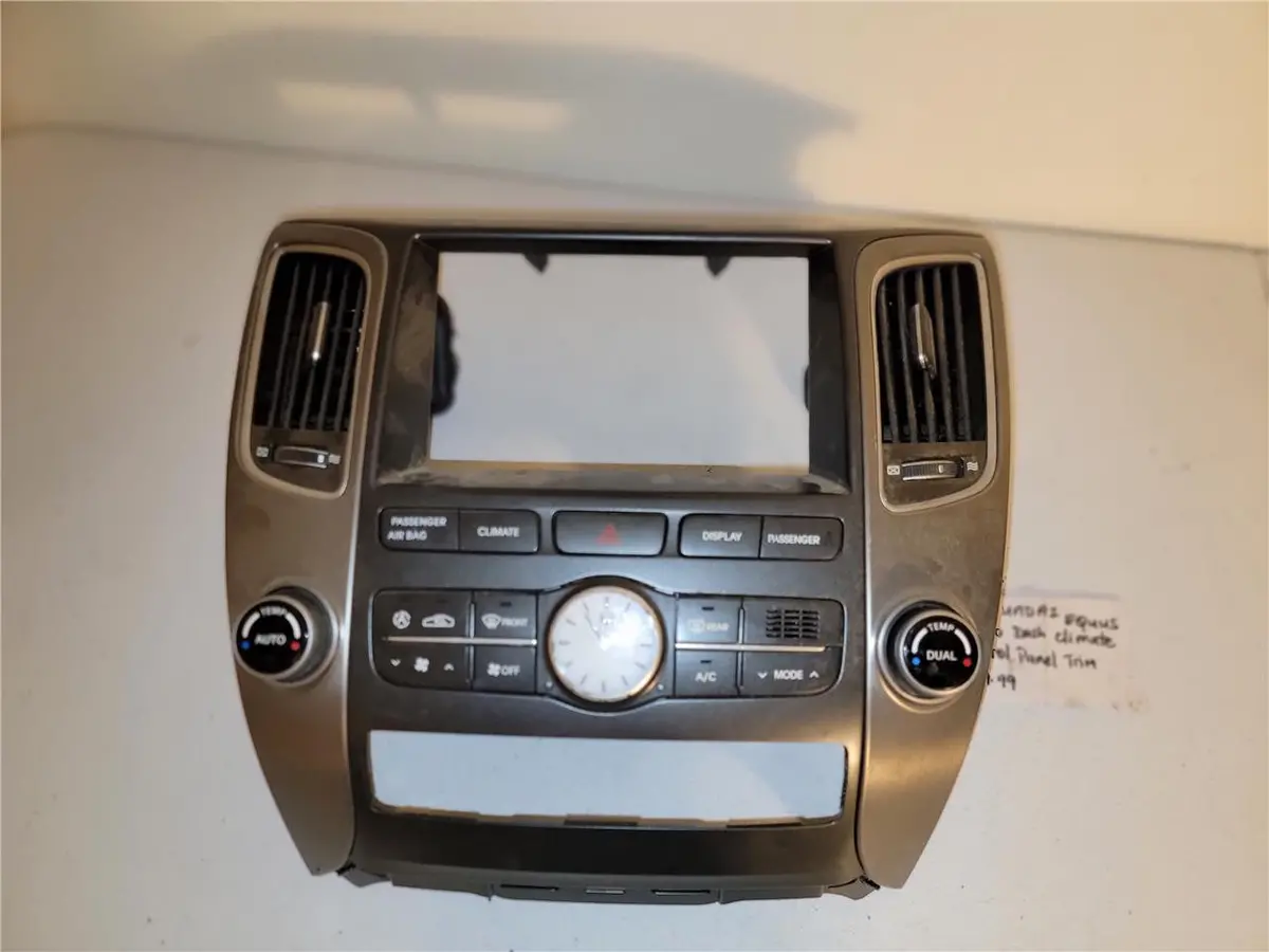 2011 - 2013 Hyundai Equus Radio Dash Climate Control Panel Trim 97250-3N300 0Em 1