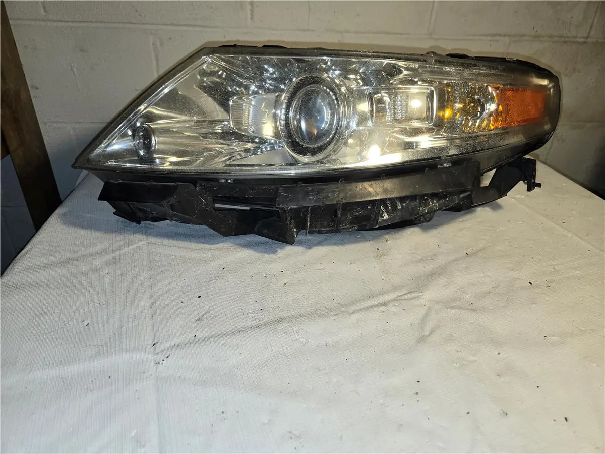 2009 - 2012 Lincoln Mks Left Hid Headlight 8A53-13005-B, 8A53-13005-C Oem 1