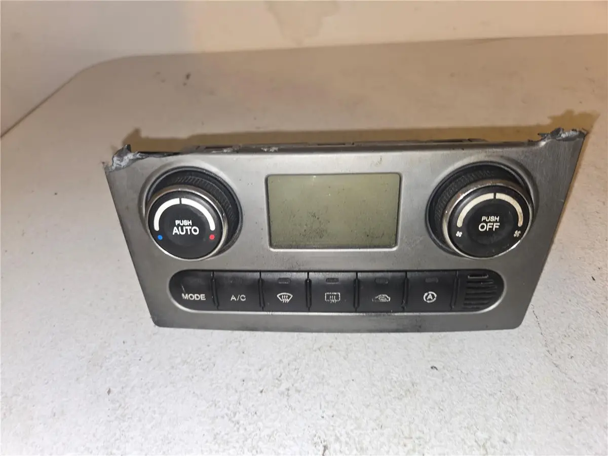 Hyundai Tiburon Temp Climate Control Ac Heater Heat Oem 1