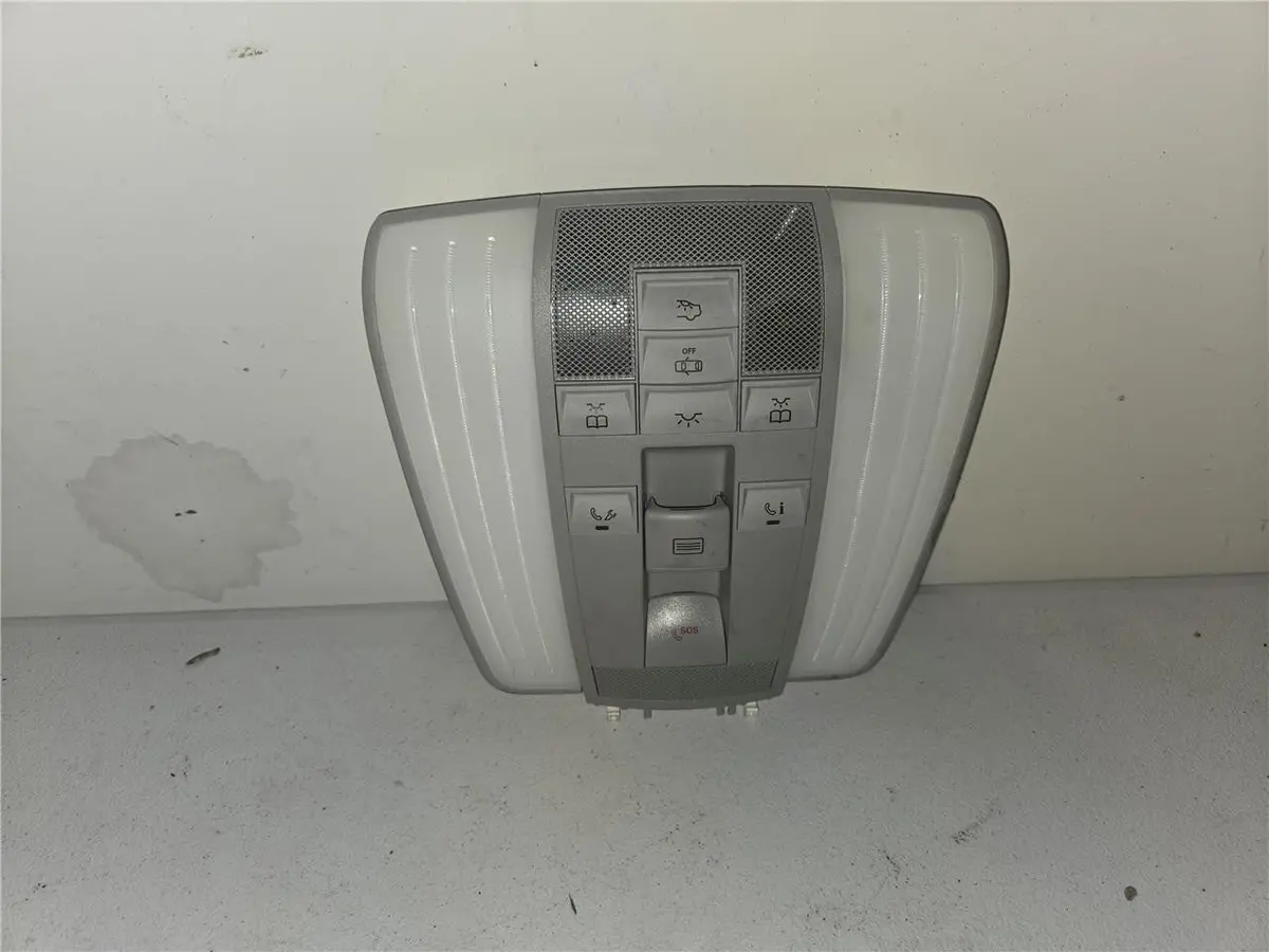 2012 - 2018 Mercedes W218 Cls550 E350 Cls400 Overhead Dome Light A2129002106 Oem 1