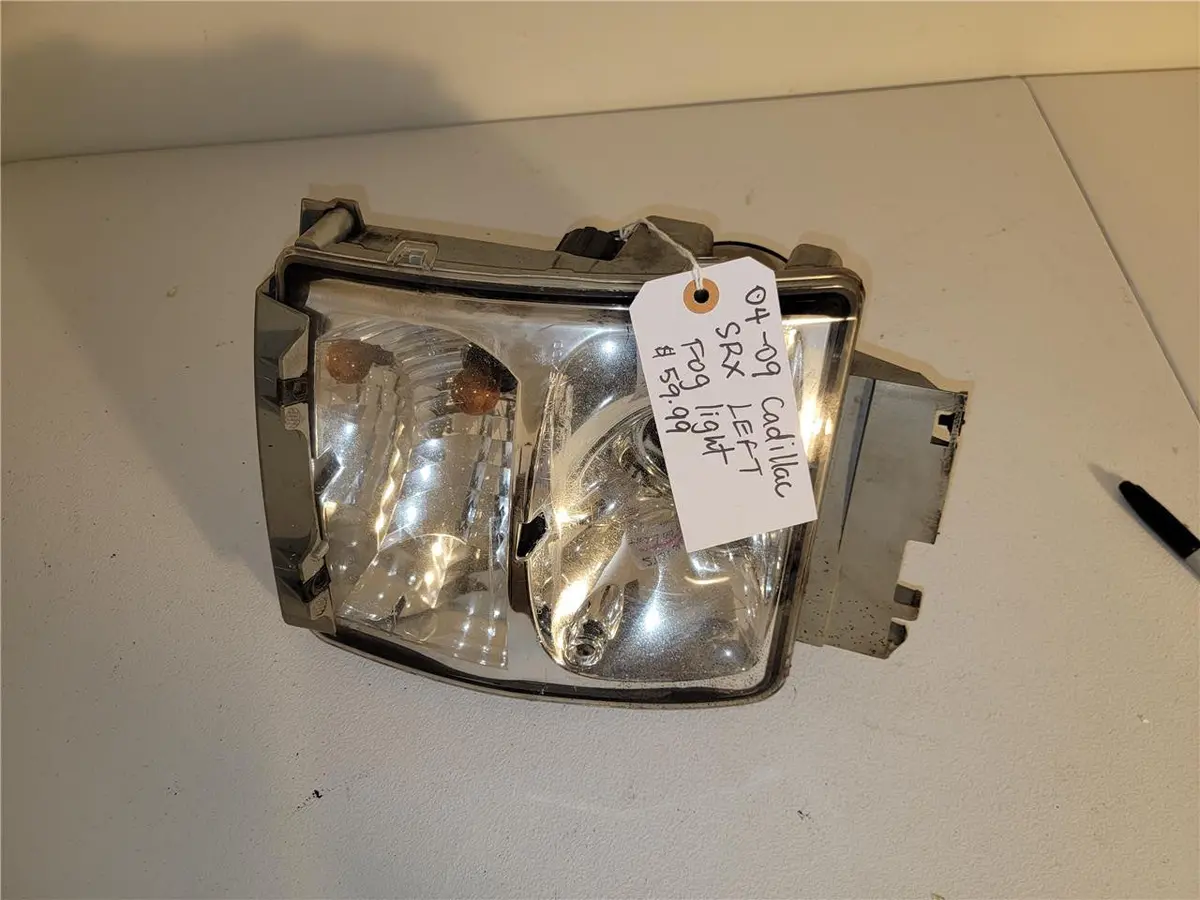2004 - 2009 Cadillac Srx Left Fog Light 15930686, 15930685 Oem 1