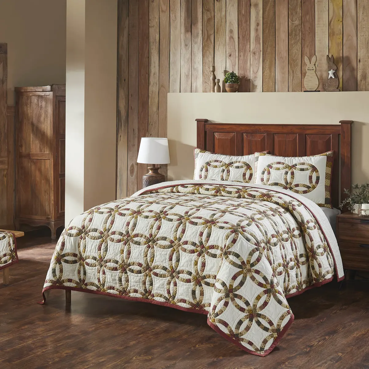 Custom House Wedding Rings Queen Quilt Set; 1-Quilt 94Wx94l W/2 Shams 21X27 1